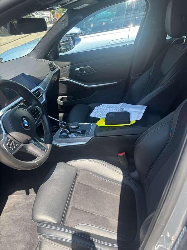 Gebraucht BMW 320 M Sport 190 PS (139 kW) 2019 Grau Kombi