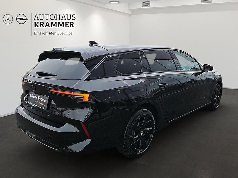 Neu Opel Astra 131 PS (96 kW) 2025 Schwarz Kombi