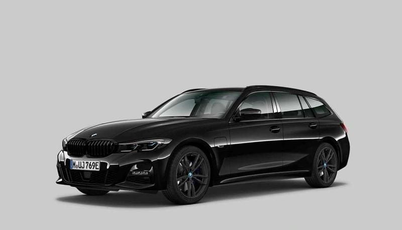 Gebraucht BMW 320e M Sport 204 PS (150 kW) 2021 Schwarz Kombi