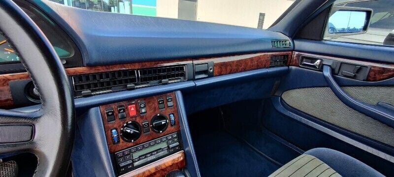 Gebraucht Mercedes 500 231 PS (169 kW) 1983 Dunkelblau Coupé