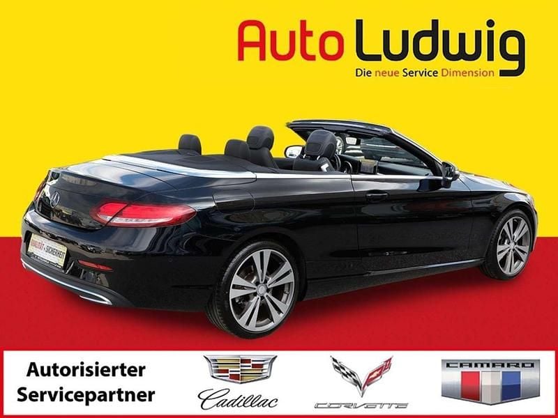 Gebraucht Mercedes C180 156 PS (114 kW) 2016 Schwarz Cabrio