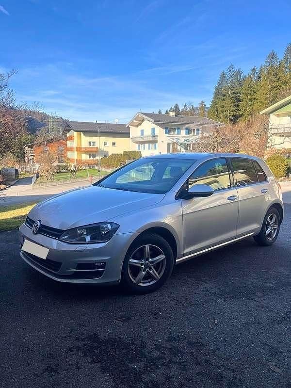 Gebraucht VW Golf VII Trendline 105 PS (77 kW) 2014 Silber Limousine
