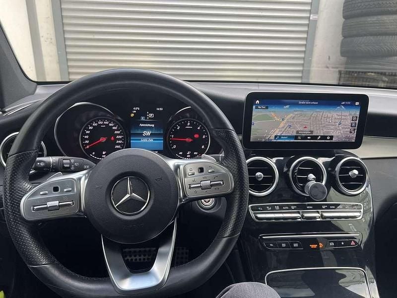 Blau Gebraucht 2020 Mercedes GLC220 SUV | € 27.950 (Fairer Preis) - Bild 1/4