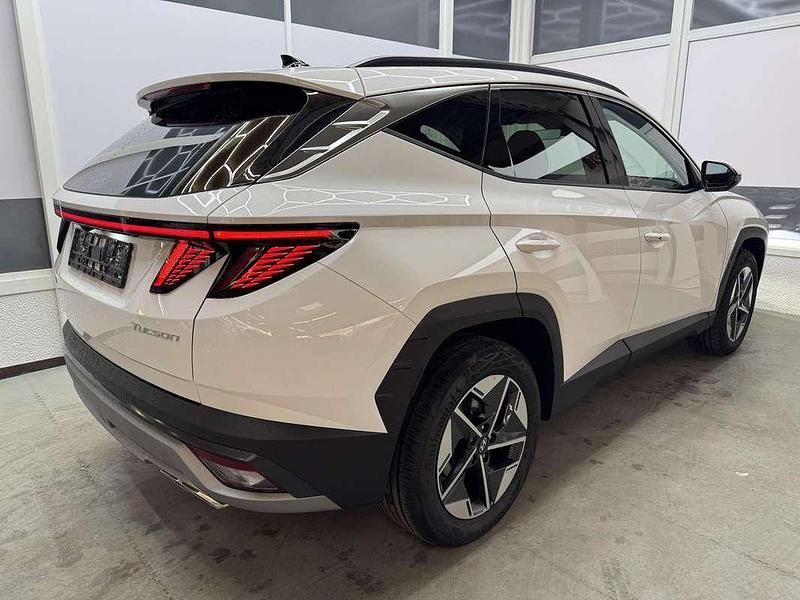 Neu Hyundai Tucson Style 150 PS (110 kW) 2025 Weiß SUV