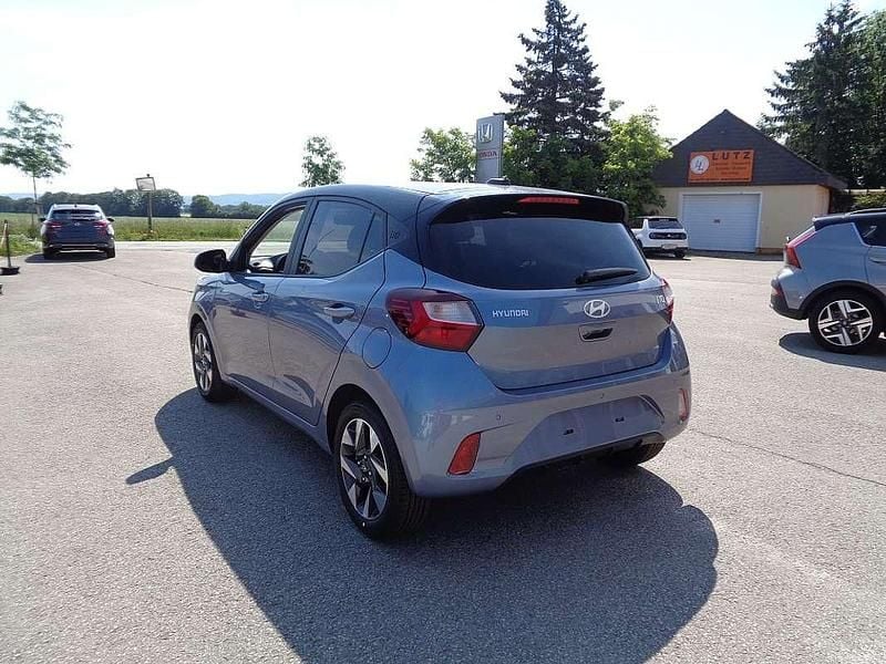 Gebraucht Hyundai i10 Trend 67 PS (49 kW) 2024 Blau Kleinwagen