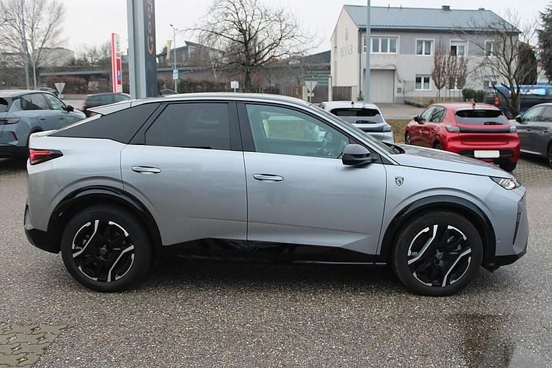 Gebraucht Peugeot e-3008 157 kW (214 PS) 2024 Grau SUV
