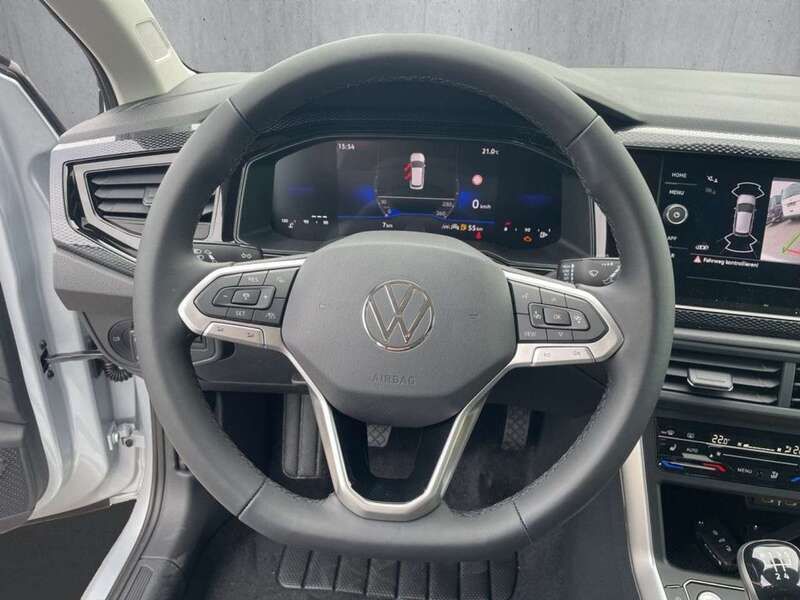 Gebraucht VW Polo 95 PS (69 kW) 2024 Silber  metallic Limousine