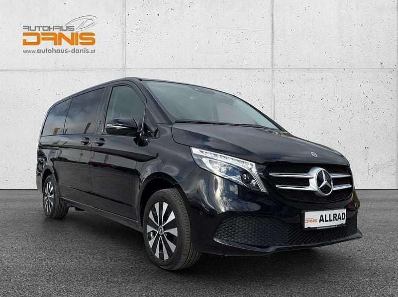Gebraucht Mercedes V220 163 PS (119 kW) 2021 Schwarz Van / Kleinbus