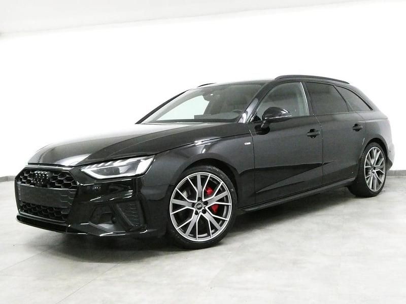 Schwarz Gebraucht 2022 Audi A4 Competition Kombi | € 31.890 (Superpreis) - Bild 1/4