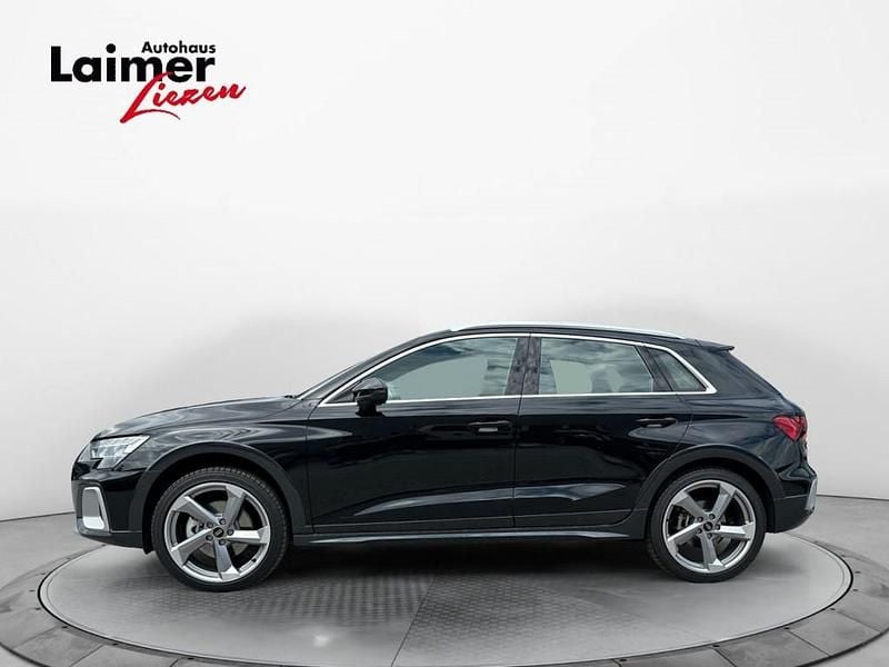 Gebraucht Audi A3 Ambiente 150 PS (110 kW) 2024 Schwarz Limousine