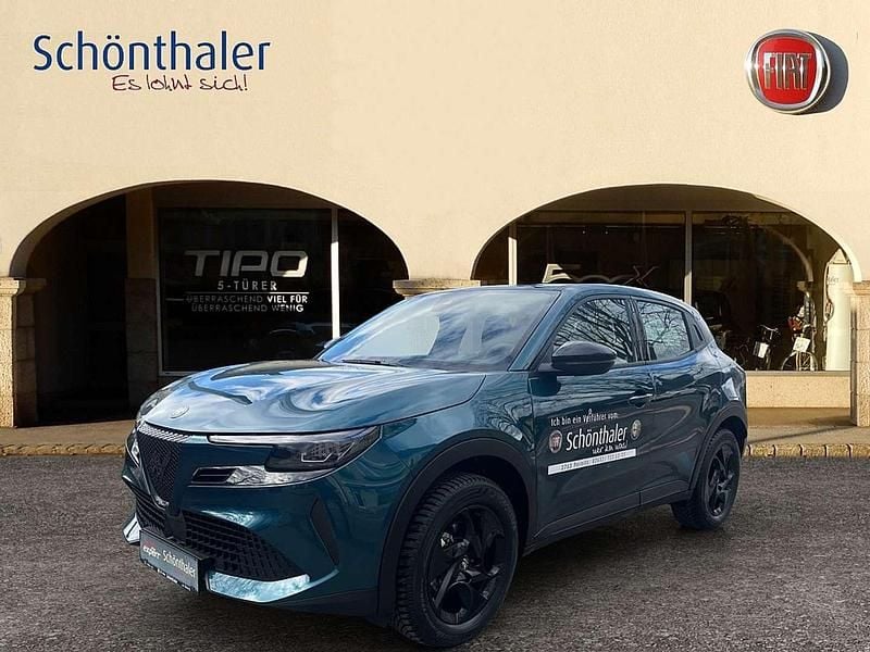 Grün Gebraucht 2025 Alfa Romeo Junior SUV | € 28.960 (Fairer Preis) - Bild 1/4