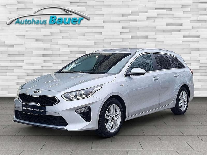 Silber Gebraucht 2019 Kia Ceed Sportswagon Silver Kombi | € 13.990 (Fairer Preis) - Bild 1/4