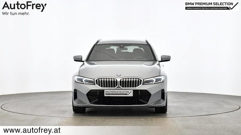 Gebraucht BMW 320 Efficient Dynamics 190 PS (139 kW) 2025 Grau Kombi
