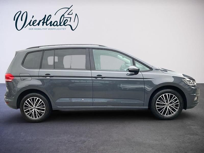 Gebraucht VW Touran 150 PS (110 kW) 2025 Mittelgrau  metallic Van / Kleinbus