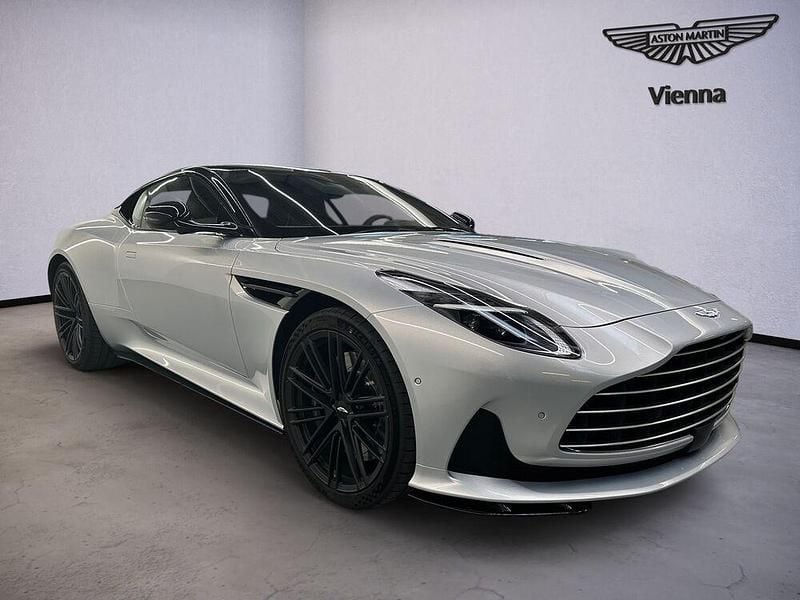 Neu Aston Martin DB12 680 PS (500 kW) 2026 Coupé