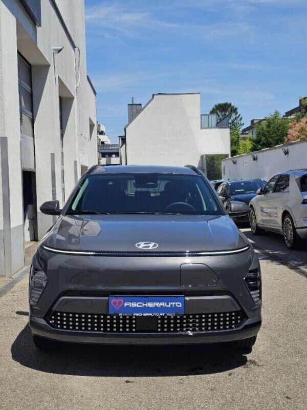 Gebraucht Hyundai Kona GO! 52 kW (72 PS) 2023 Ecotronic gray SUV