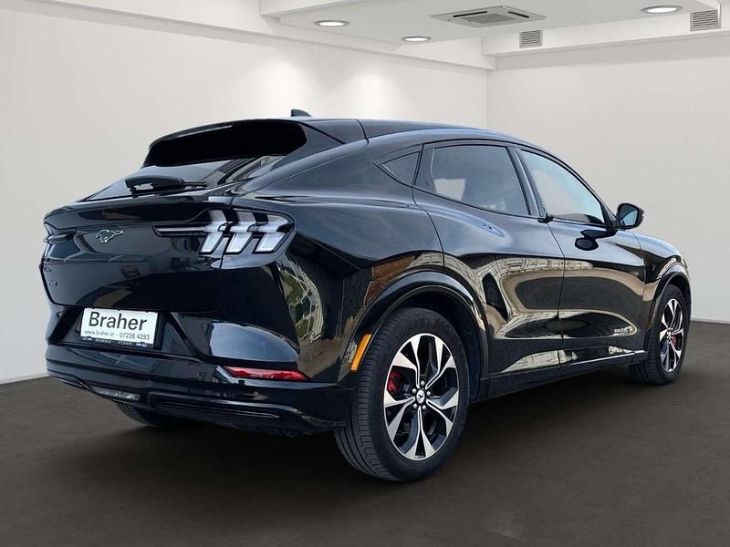 Gebraucht Ford Mustang Mach-E 272 kW (371 PS) 2021 Schwarz SUV