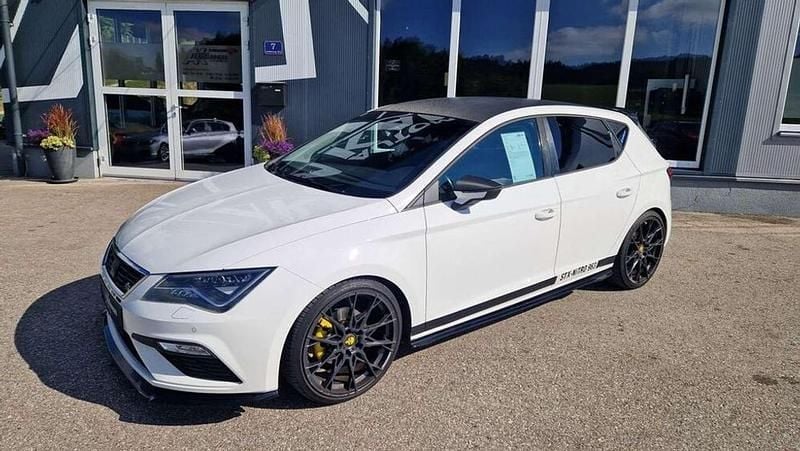Gebraucht Seat Leon FR 125 PS (91 kW) 2017 Weiß Limousine
