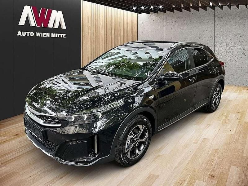 Schwarz Neu 2025 Kia XCeed SUV | € 25.890 (Superpreis) - Bild 1/4