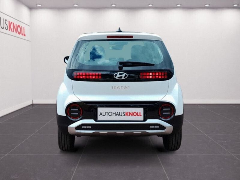 Neu Hyundai Inster 23 kW (32 PS) 2025 Atlas white Kleinwagen