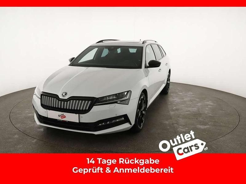 Weiß Gebraucht 2022 Skoda Superb SportLine Kombi | € 28.590 (Teuer) - Bild 1/4