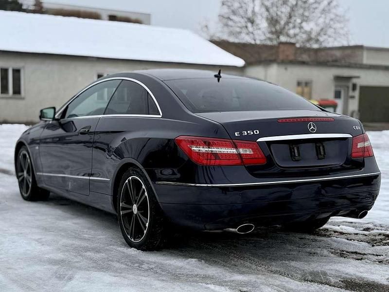 Gebraucht Mercedes E350 Executive 265 PS (194 kW) 2011 Coupé