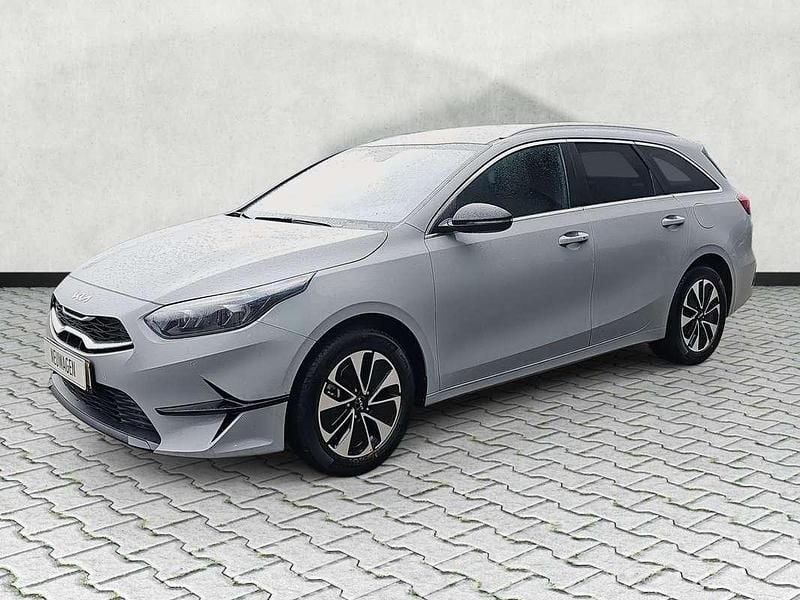 Neu Kia Ceed Sportswagon 101 PS (74 kW) 2025 Grau Kombi
