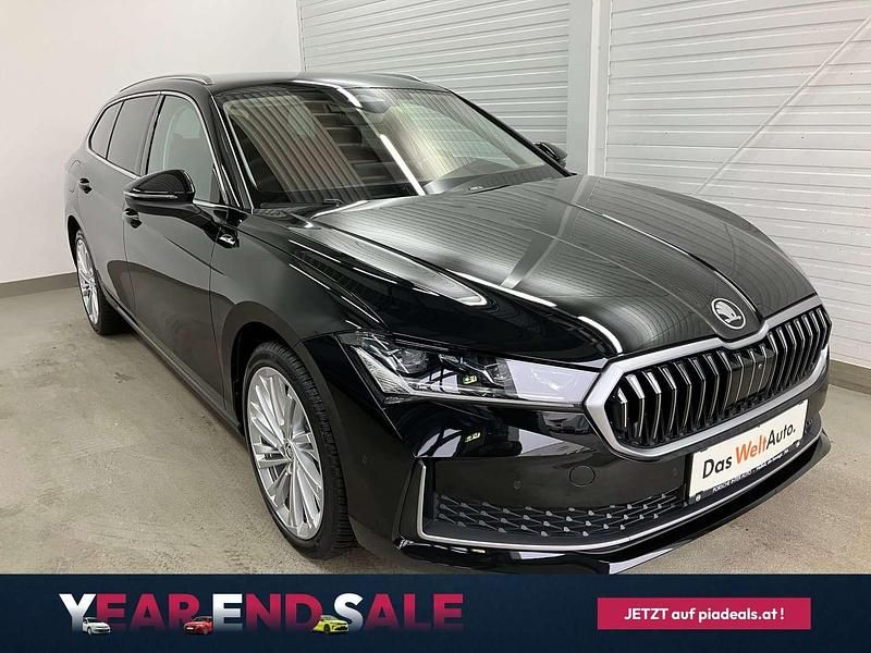 Schwarz metallic Gebraucht 2024 Skoda Superb LAURIN & KLEMENT Kombi | € 52.890 - Bild 1/4