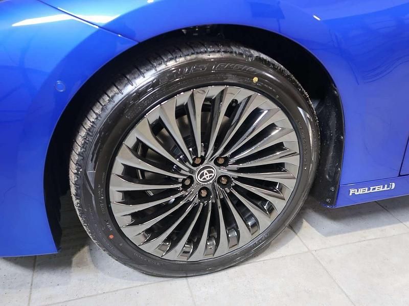 Gebraucht Toyota Mirai Advance 182 PS (133 kW) 2023 Blau Limousine