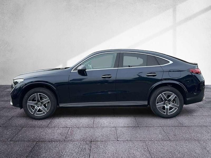Gebraucht Mercedes GLC300e AMG line 204 PS (150 kW) 2024 Blau Coupé