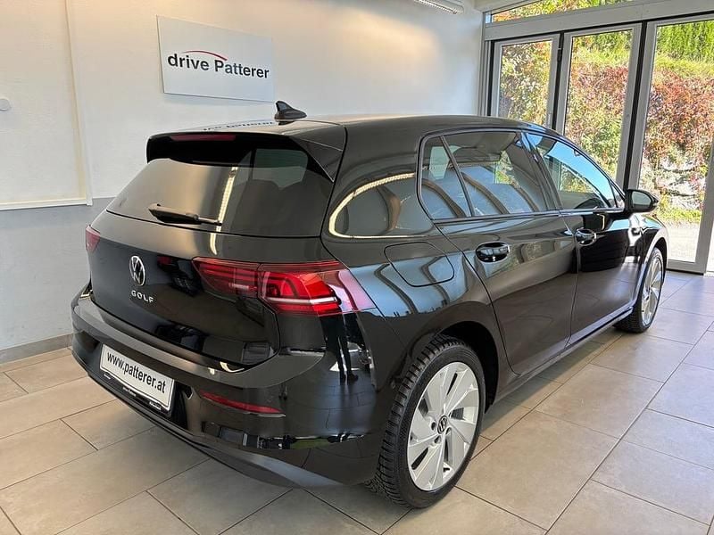 Neu VW Golf VIII 115 PS (84 kW) 2025 Schwarz  metallic Limousine