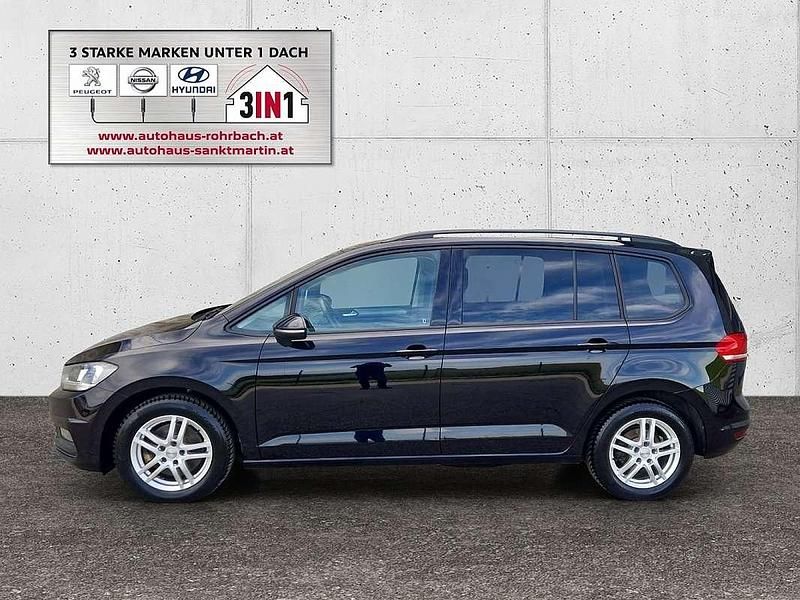 Gebraucht VW Touran Comfortline 122 PS (89 kW) 2021 Schwarz Van / Kleinbus
