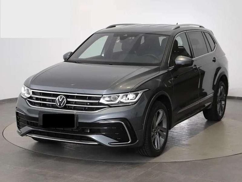 Grau Gebraucht 2022 VW Tiguan Allspace R-line SUV | € 38.990 (Fairer Preis) - Bild 1/4