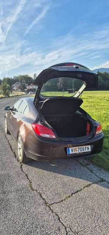 Gebraucht Opel Insignia Cosmo 179 PS (131 kW) 2013 Schwarz Limousine