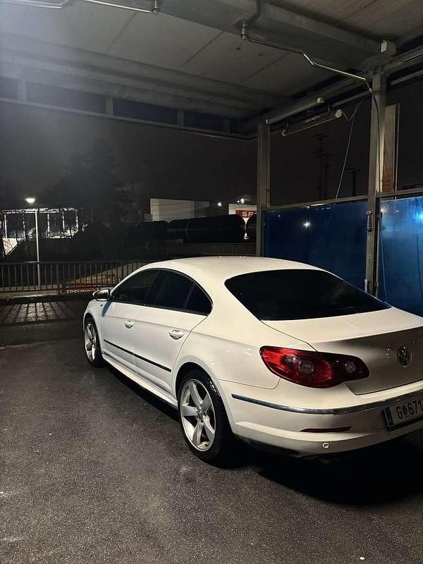 Gebraucht VW Passat R-line 140 PS (102 kW) 2010 Limousine