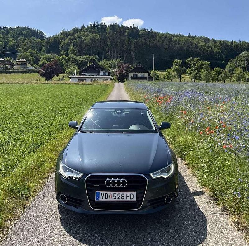 Blau Gebraucht 2011 Audi A6 Limousine | € 10.950 (Guter Preis) - Bild 1/4