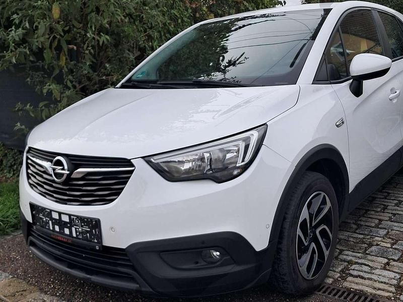 Weiß Gebraucht 2019 Opel Crossland X Edition SUV | € 8.000 (Guter Preis) - Bild 1/4