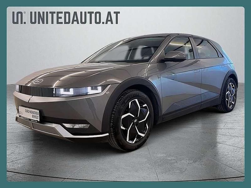 Grau Gebraucht 2022 Hyundai Ioniq 5 Base SUV | € 32.800 - Bild 1/4