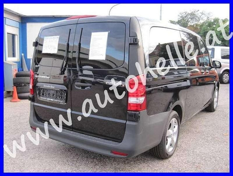 Gebraucht Mercedes Vito 163 PS (119 kW) 2022 Schwarz Van