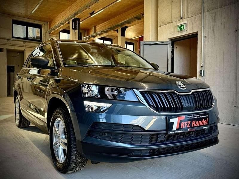 Grau Gebraucht 2020 Skoda Karoq Ambition SUV | € 24.990 (Fairer Preis) - Bild 1/4