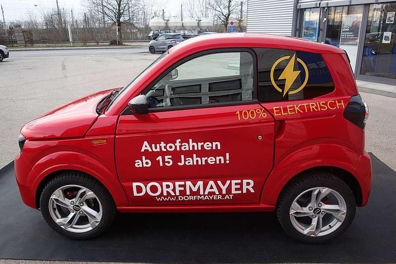 Gebraucht Ligier Myli 11 kW (16 PS) 2023 Rot Kleinwagen