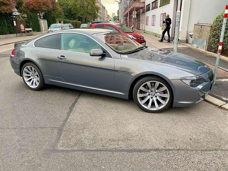 Grau Gebraucht 2004 BMW 645 Coupé | € 13.000 - Bild 1/4