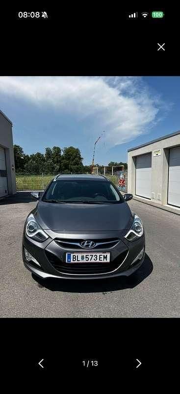 Gebraucht Hyundai i40 Premium 116 PS (85 kW) 2011 Kombi