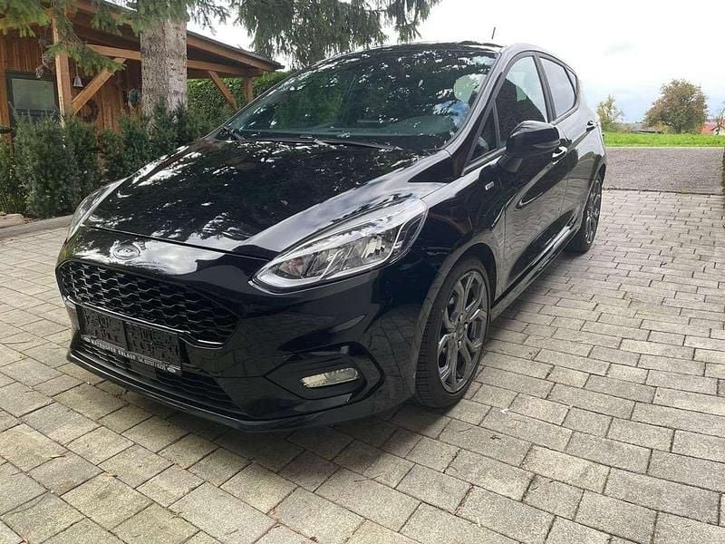 Schwarz Gebraucht 2018 Ford Fiesta Active Limousine | € 9.200 (Guter Preis) - Bild 1/4