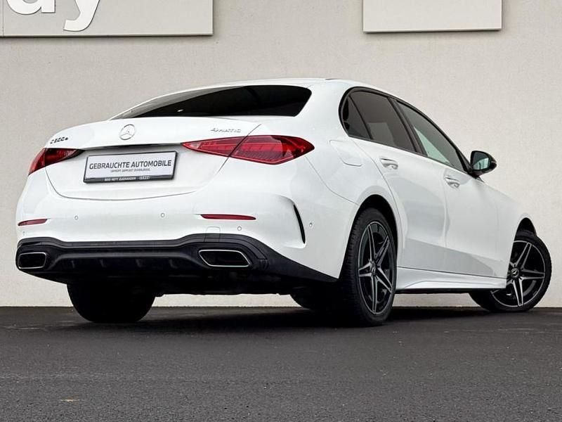 Gebraucht Mercedes C300e 204 PS (150 kW) 2023 Weiß Limousine