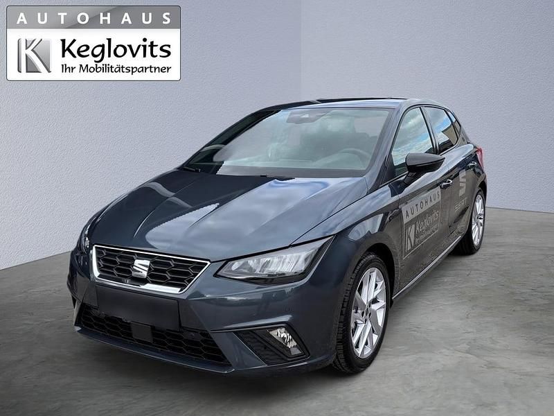 Dunkelgrau metallicperleffekt Neu 2025 Seat Ibiza FR | € 23.585 (Teuer) - Bild 1/4