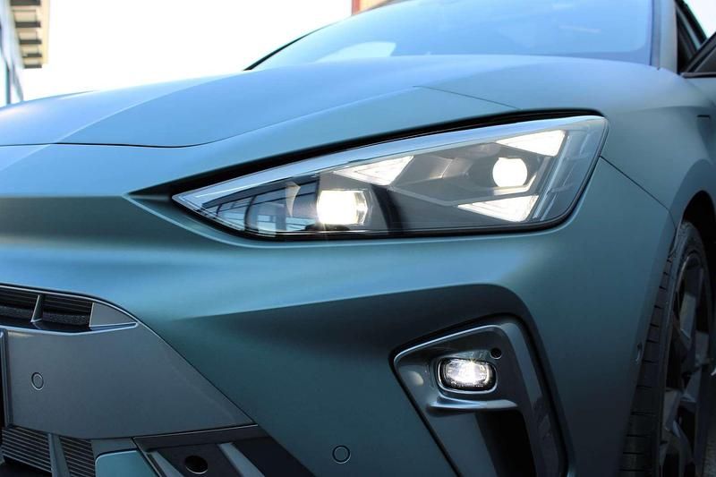 Gebraucht Cupra Leon VZ 177 PS (130 kW) 2024 Grau Kombi