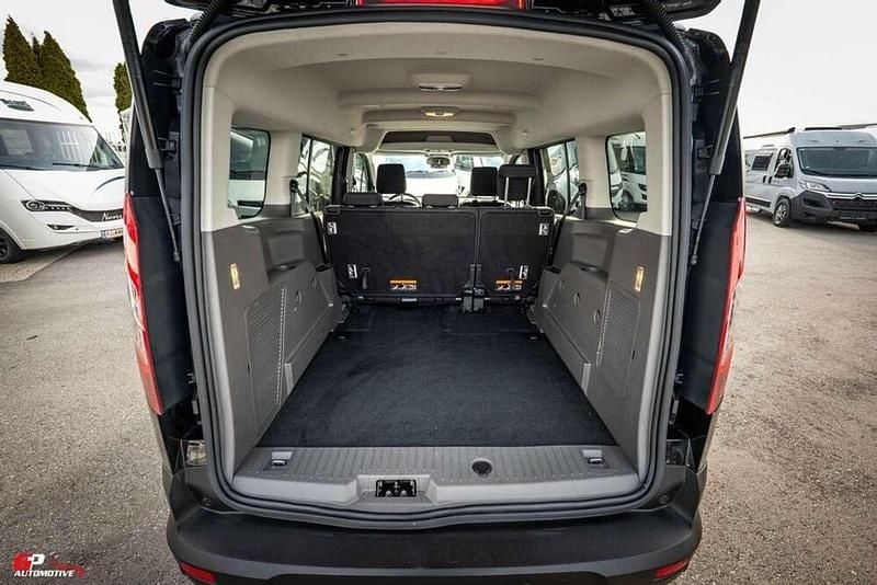 Gebraucht Ford Tourneo 120 PS (88 kW) 2021 Schwarz Kombi