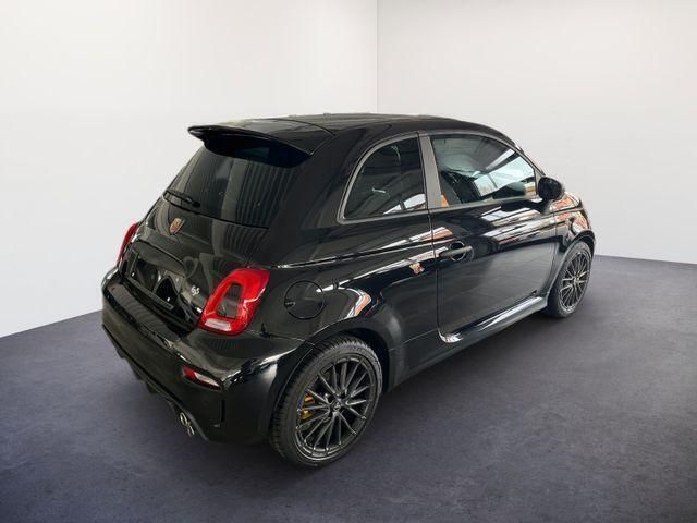 Gebraucht Abarth 695 179 PS (131 kW) 2024 Schwarz Kleinwagen