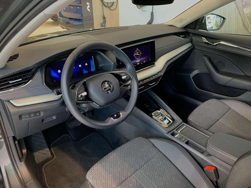 Gebraucht Skoda Octavia Style 150 PS (110 kW) 2024 Mittelgrau  metallic Kombi